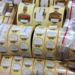 Eindrücke aus Bienenwelt eurobee: Schöne Etiketten zum Aufkleben